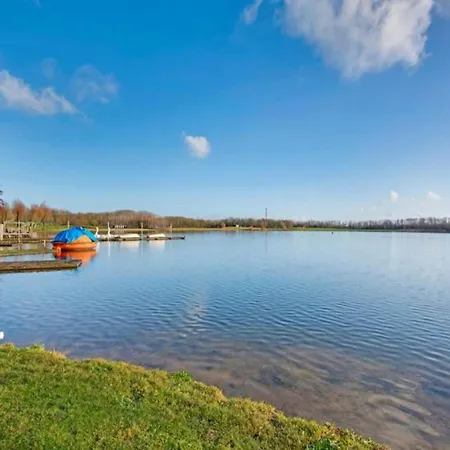 度假居 Detached Near Nijmegen Ewijk